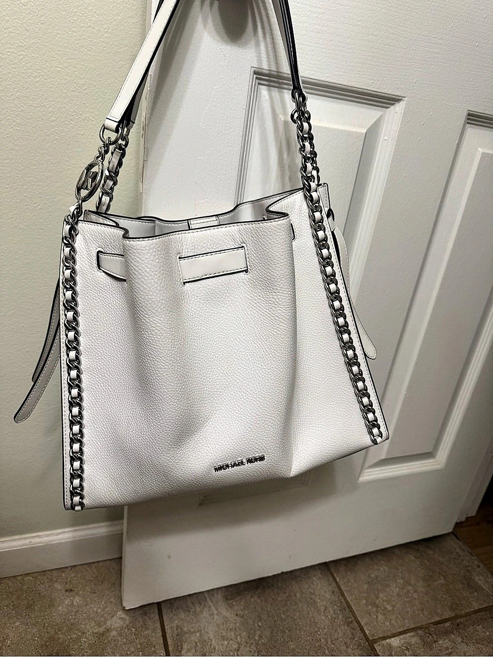 Michael Kors Mina Large Chain Shoulder Bag